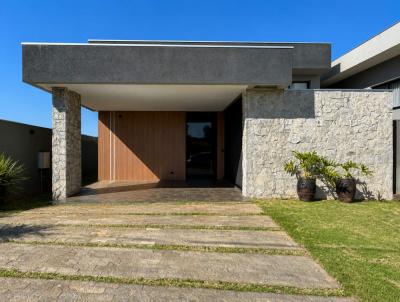 Casa em Condom�nio para Loca��o, em Londrina, bairro Gleba Simon Frazer, 3 dormit�rios, 4 banheiros, 3 su�tes, 2 vagas